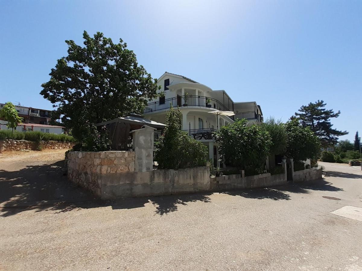 Apartmani Bilandzic-Krk Malinska Exterior foto