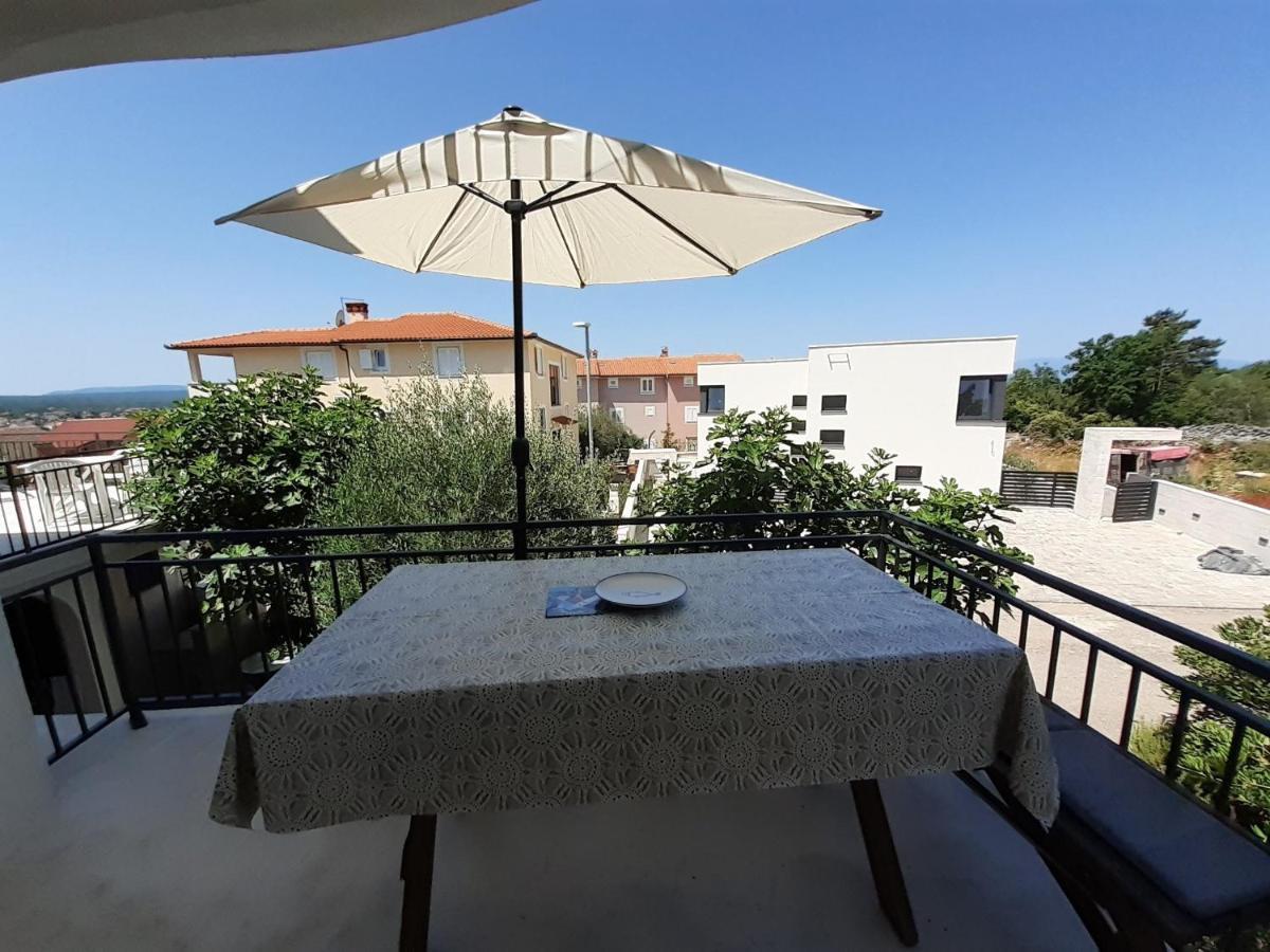 Apartmani Bilandzic-Krk Malinska Habitación foto